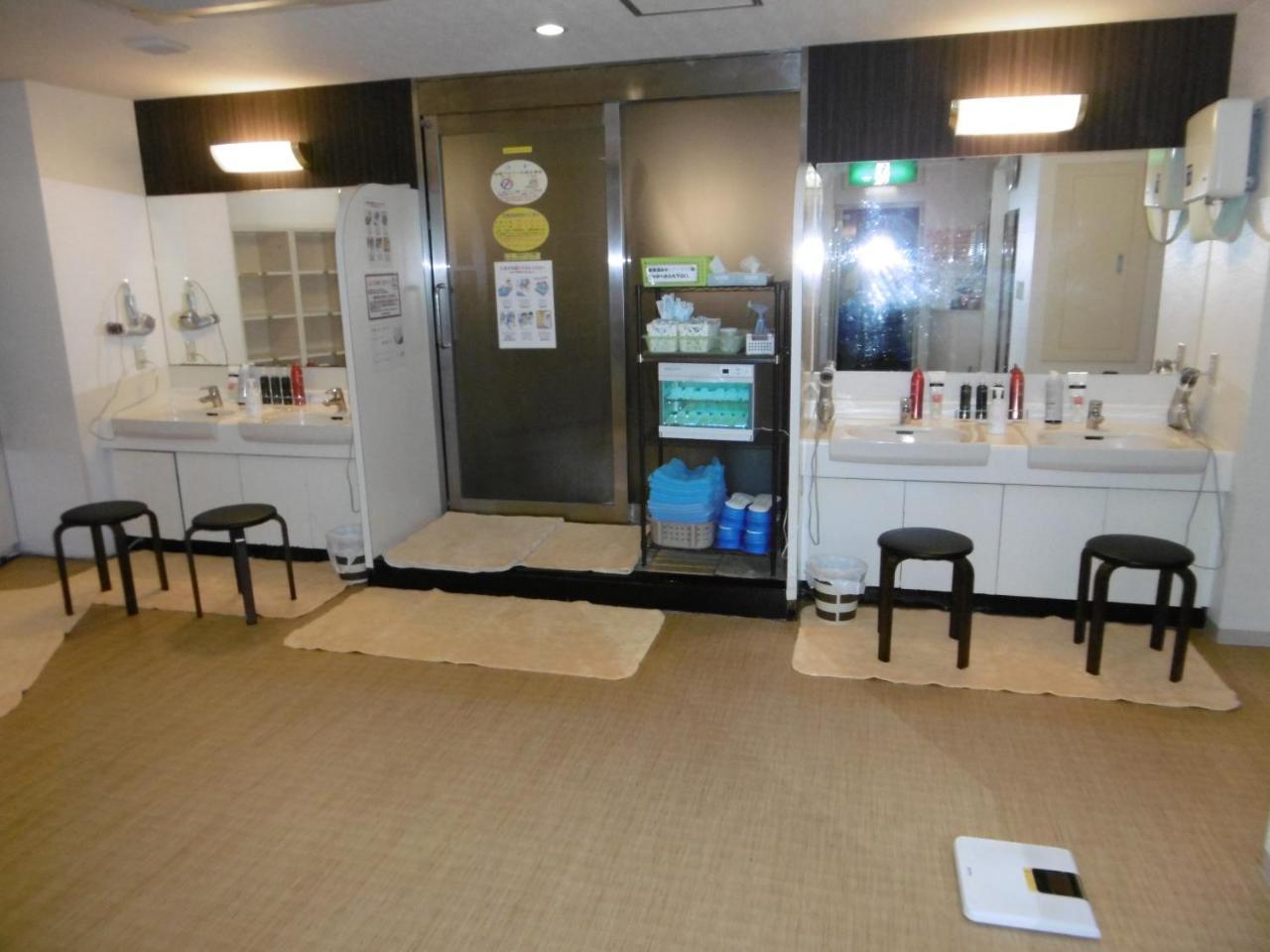 Capsule Hotel Shibuya Tokyo Exterior photo